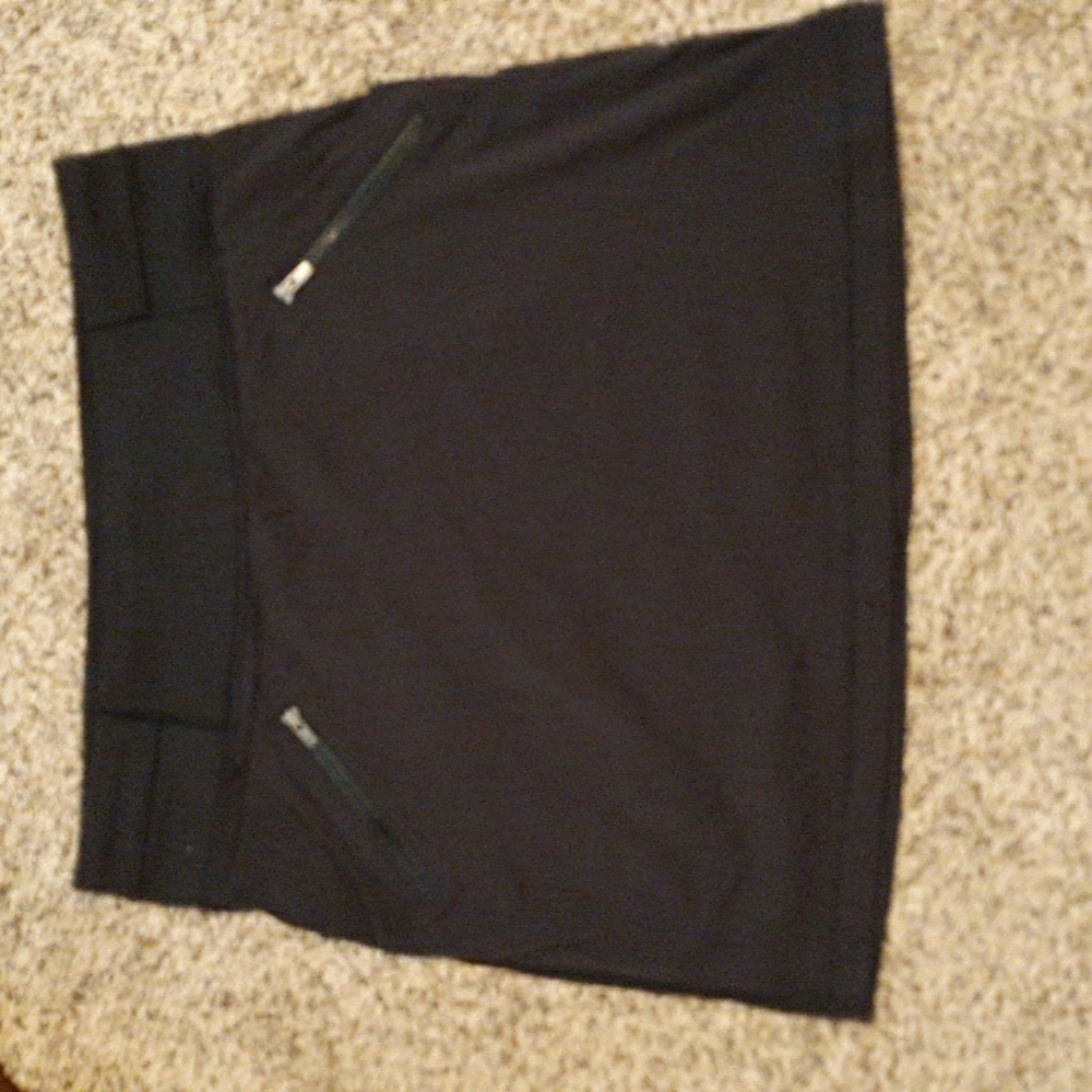 Lucy.com black athlete skirt size medium